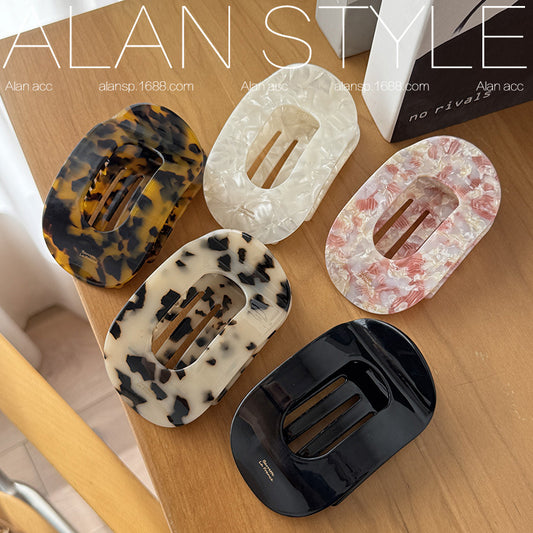 Curved Acetate Round Hair Claw