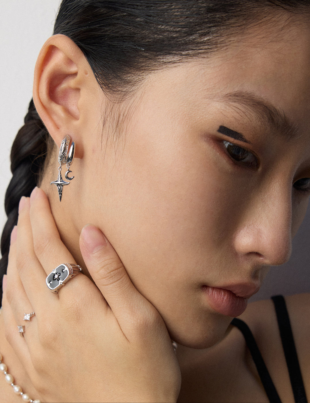 S925 silver artistic blue-black drip glaze ring, designed for a bold, modern aesthetic with a unique, eye-catching glaze effect.