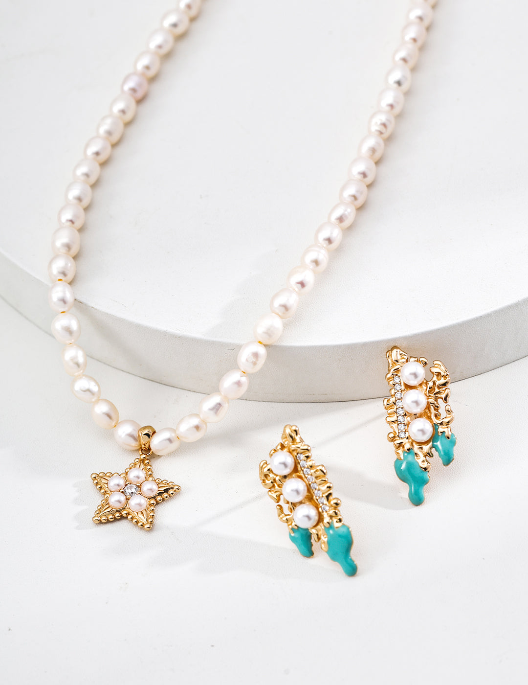 S925 Silver Elegant Faux Pearl and Zircon Drop Earrings - Sophisticated Silver Earrings with Faux Pearls and Sparkling Zircon Stones, Perfect for Elegant and Timeless Jewelry Styles