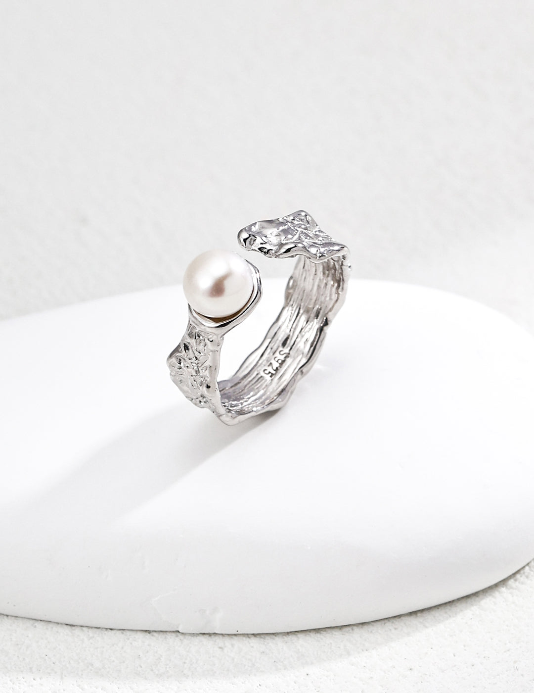 S925 Silver Elegant Natural Pearl Ring - Sophisticated Silver Ring featuring a Natural Pearl, Perfect for Elegant and Timeless Jewelry Styles