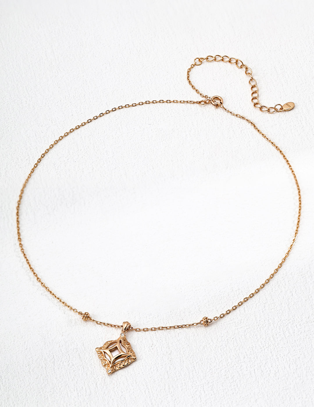 This vintage-inspired S925 silver necklace features a shimmering mother of pearl pendant adorned with sparkling zircon accents. The antique-style design blends classic elegance with modern craftsmanship, making it a timeless piece for any jewelry collection.