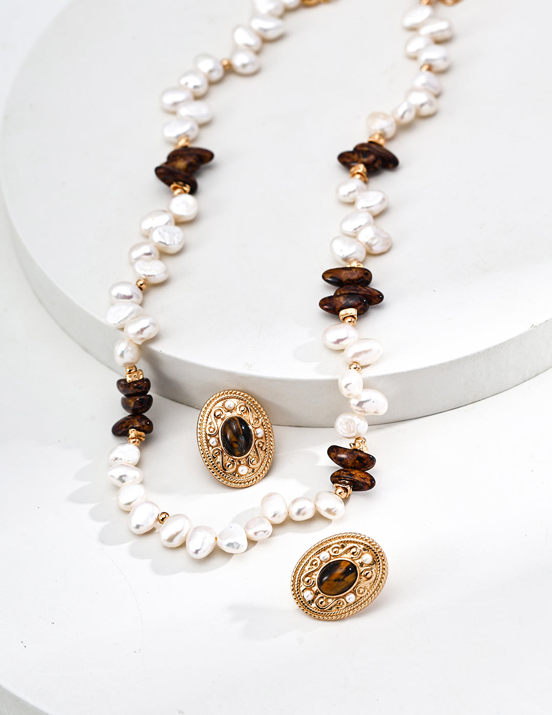 S925 Silver Natural Pearl Necklace with Czech Glass Detail - Elegant Silver Necklace featuring Natural Pearls and Intricate Czech Glass Accents for a Timeless Jewelry Look