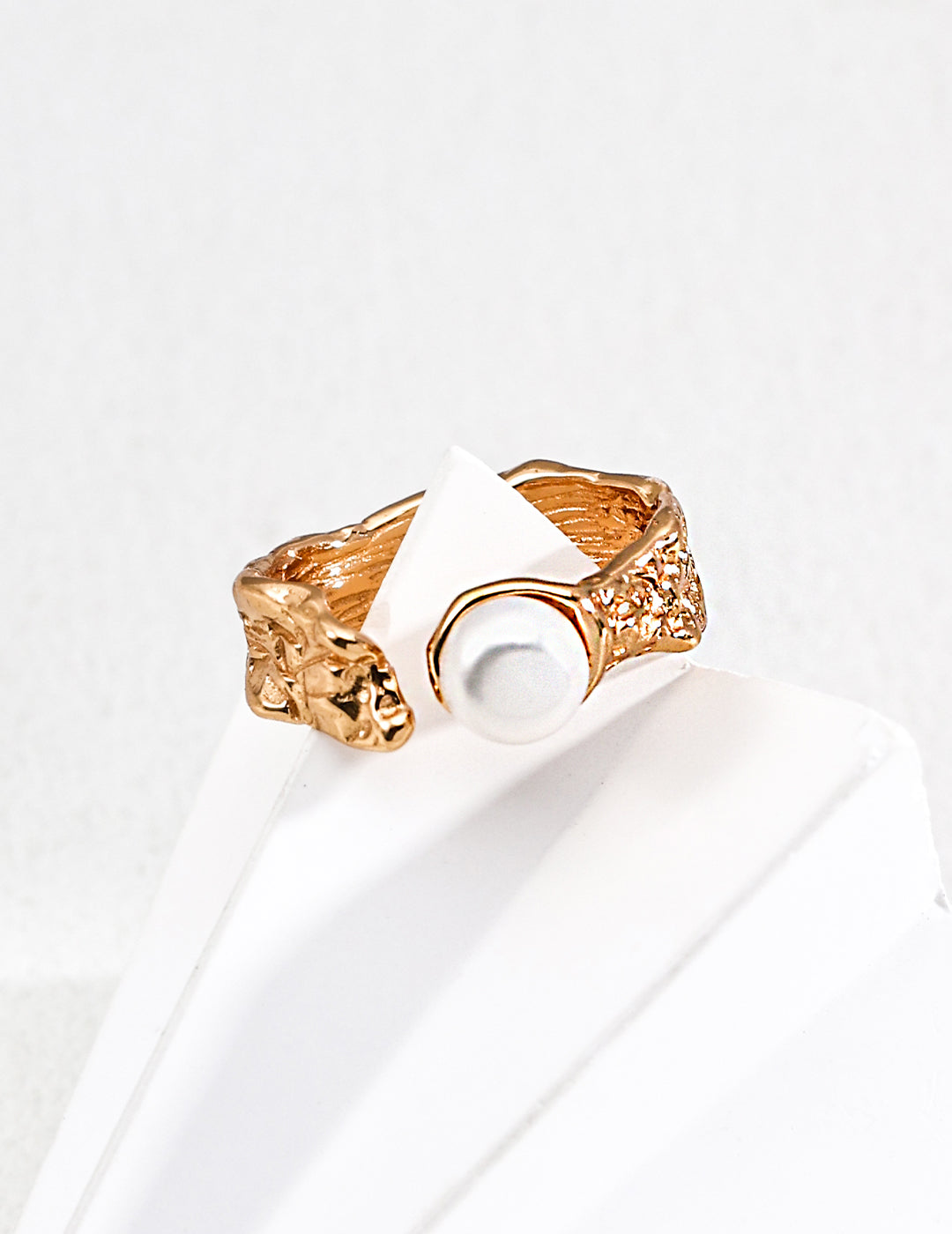 S925 Silver Natural Pearl Ring - Elegant Silver Ring featuring a Natural Pearl, Perfect for Classic and Timeless Jewelry Styles