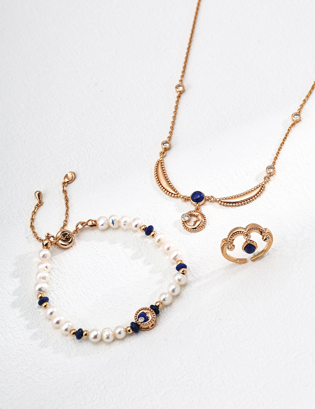 Vintage S925 silver bracelet featuring natural freshwater pearls and lapis lazuli gemstones, ideal for spiritual healing, astrology lovers, and elegant boho style