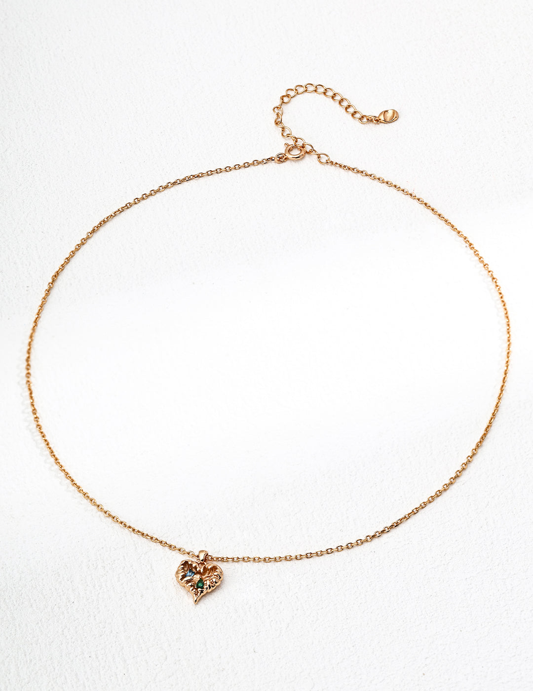 S925 silver zircon pendant necklace, featuring a sparkling zircon stone set in elegant silver, perfect for adding a touch of brilliance to any outfit.
