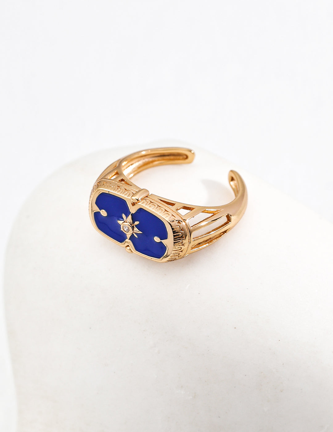 S925_Sterling_Silver_Blue-Black_Glazed_Ring_with_Artistic_Flair