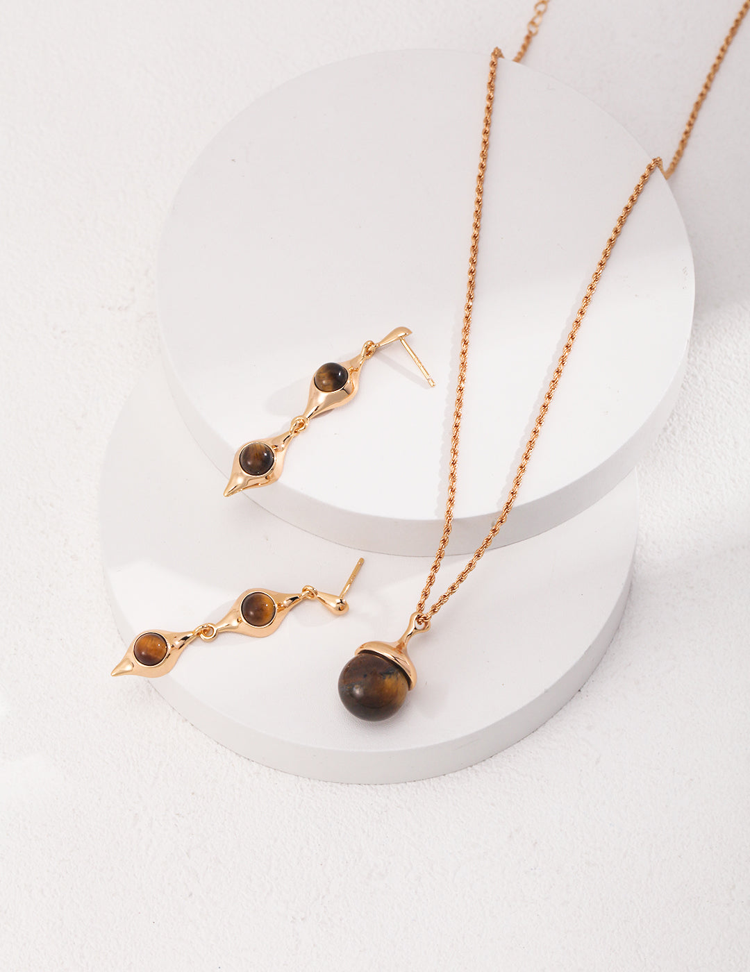 Trendy silver necklace with tiger eye and gray pearls, bohemian chic gemstone jewelry for everyday wear