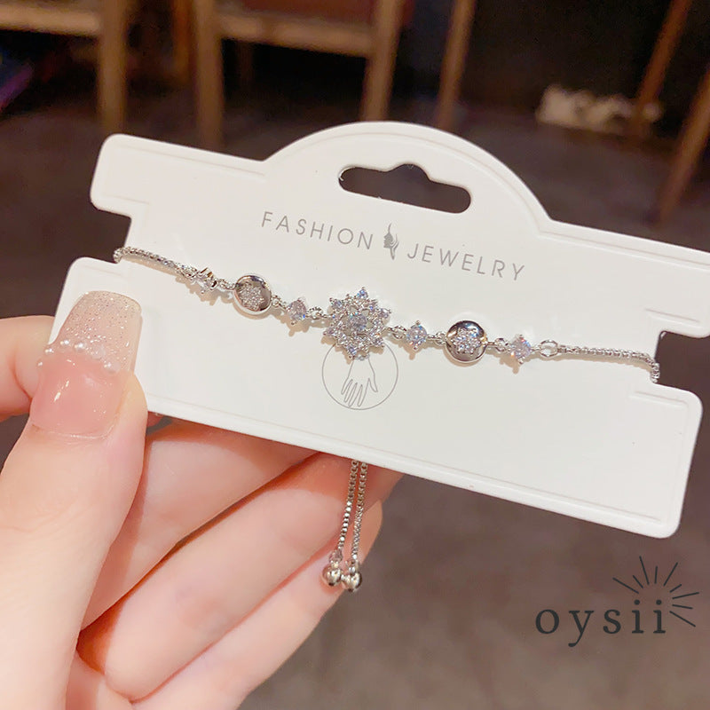 Petal Muse — Micro Zircon Flower Adjustable Bracelet