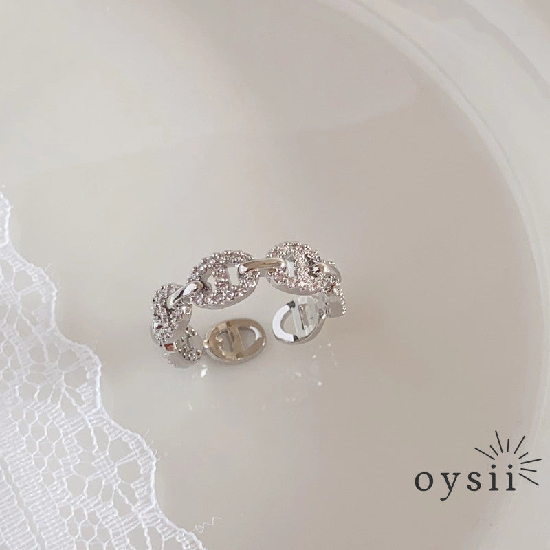 Chic Snout – Full-Crystal Adjustable Pig Nose Ring