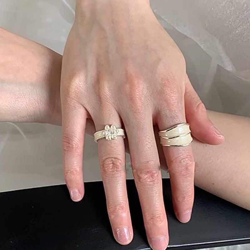 White Flower Pearl Ring