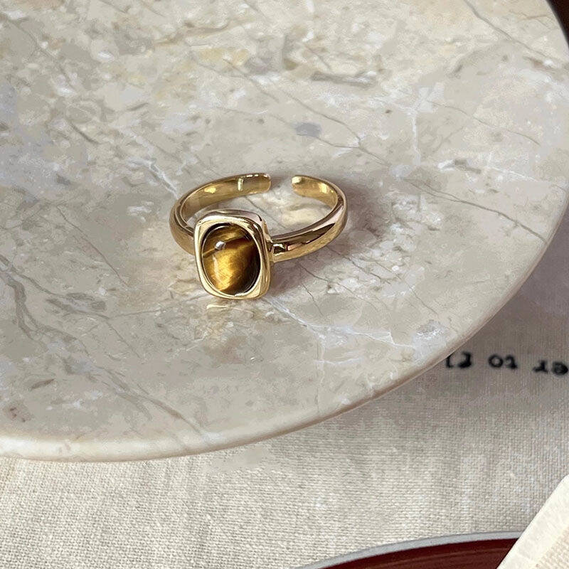 Vintage Mother of Pearl & Tiger Eye Ring Set