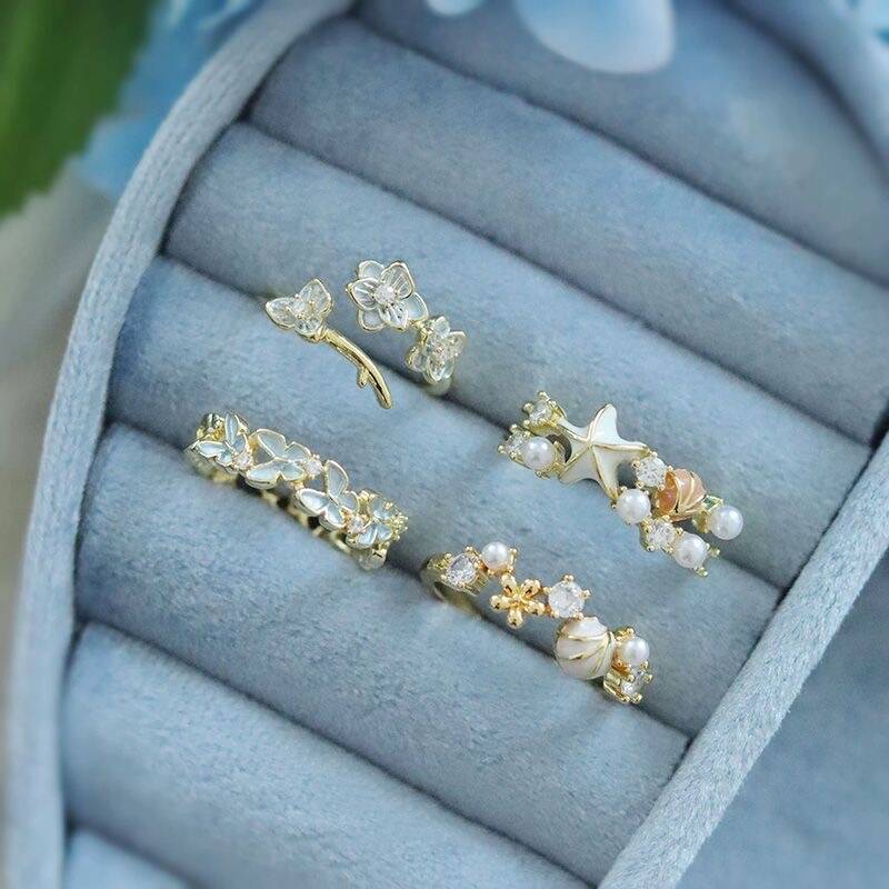 Blue Floral Ring Set