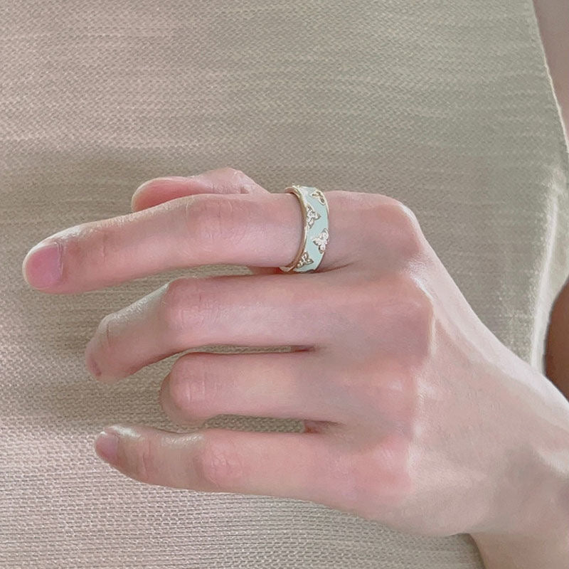 Mint Enamel Clover Ring