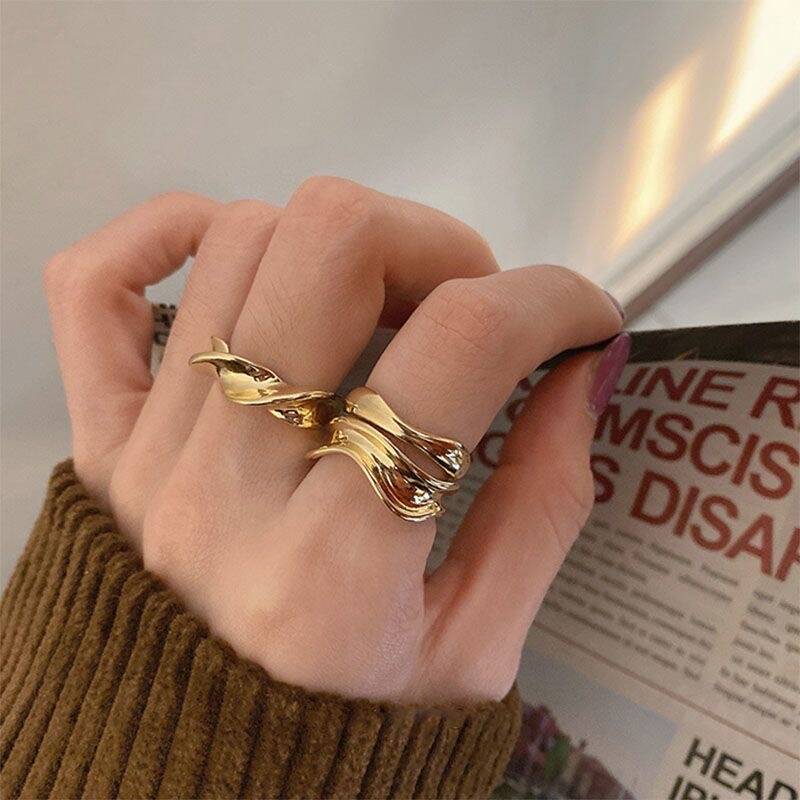 Gold Artistic Ring Set of 3