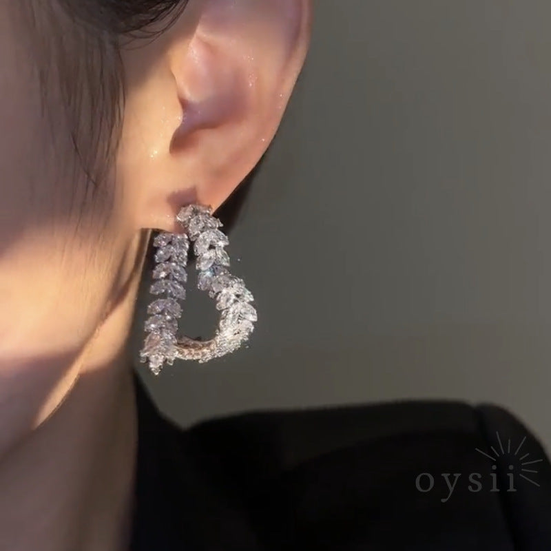 Heart Leaf – Double-Sided Zircon Leaf Earrings