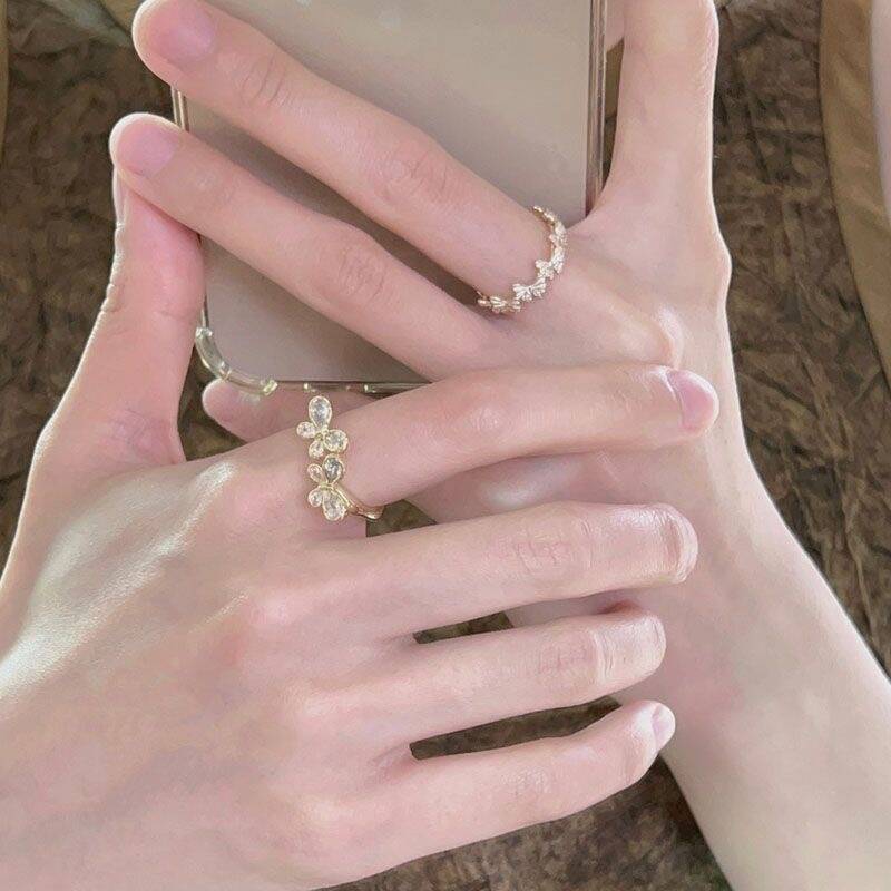 Mint Enamel Clover Ring