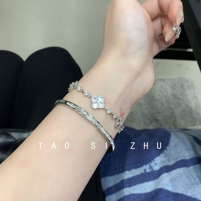 Clover Starry Bracelet