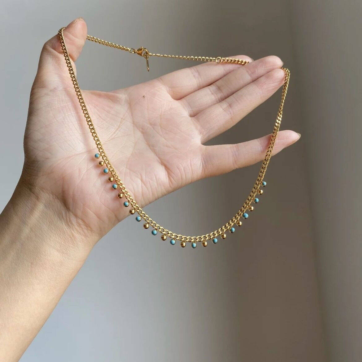 Versatile Collarbone Necklace