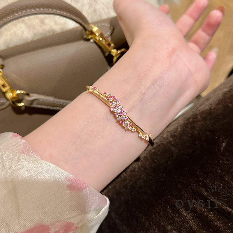 Peach Blossom Charm — Sweet & Delicate Fashion Bracelet