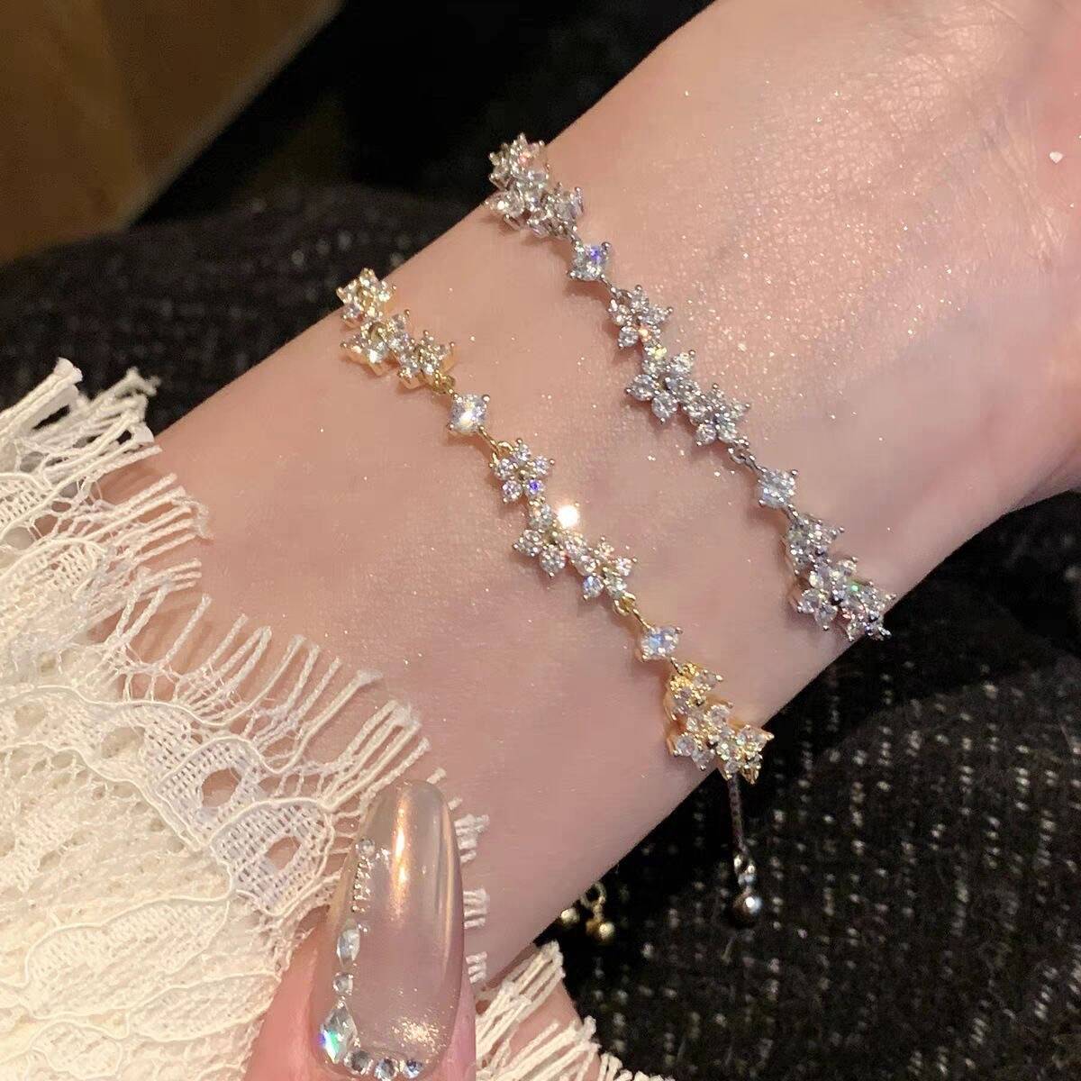 Sparkling Flower Zircon Bracelet Set