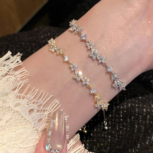 Sparkling Flower Zircon Bracelet Set