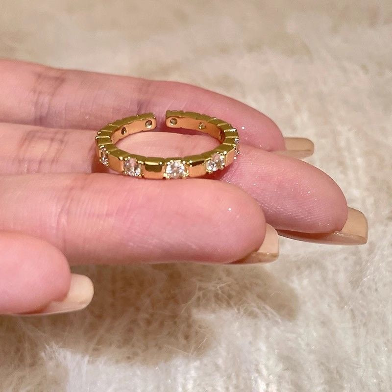Luxury Sparkling Open Band Ring