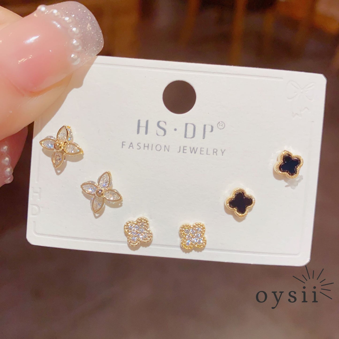 Clover Harmony — Petite Four-Leaf Flower Stud Earrings Set