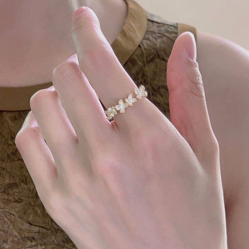 Mint Enamel Clover Ring