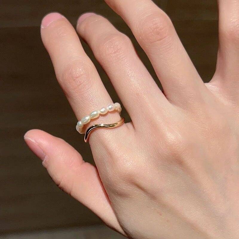 Elegant Refined Ring Set