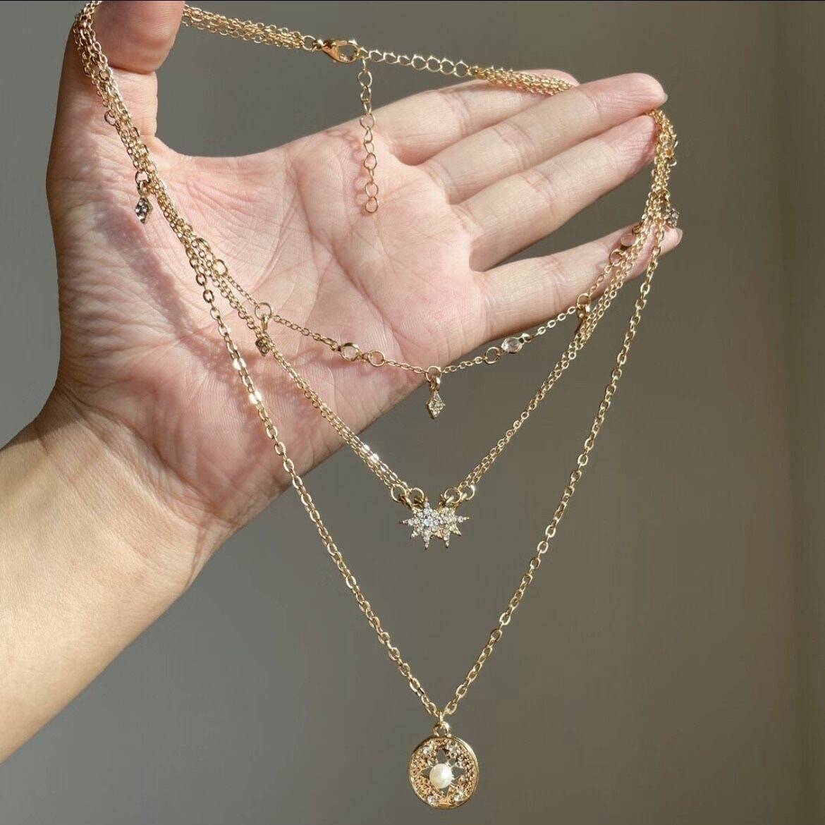 Artistic Pendant Necklace
