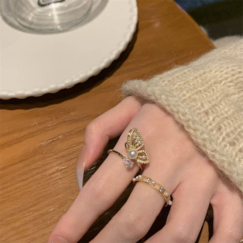 Pearl & Butterfly Ring Set