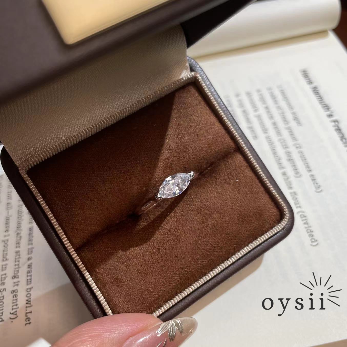 Angel’s Gaze — S925 Silver Marquise Zircon Ring