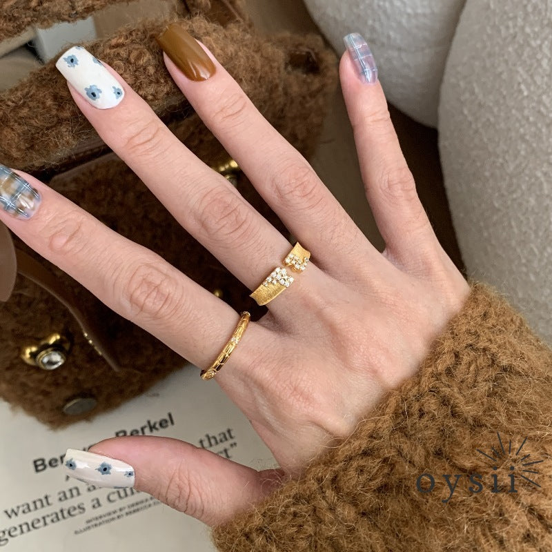 Starlit Veil – Brushed Gold Ring