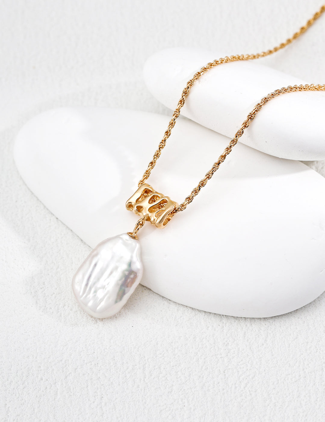 Necklce