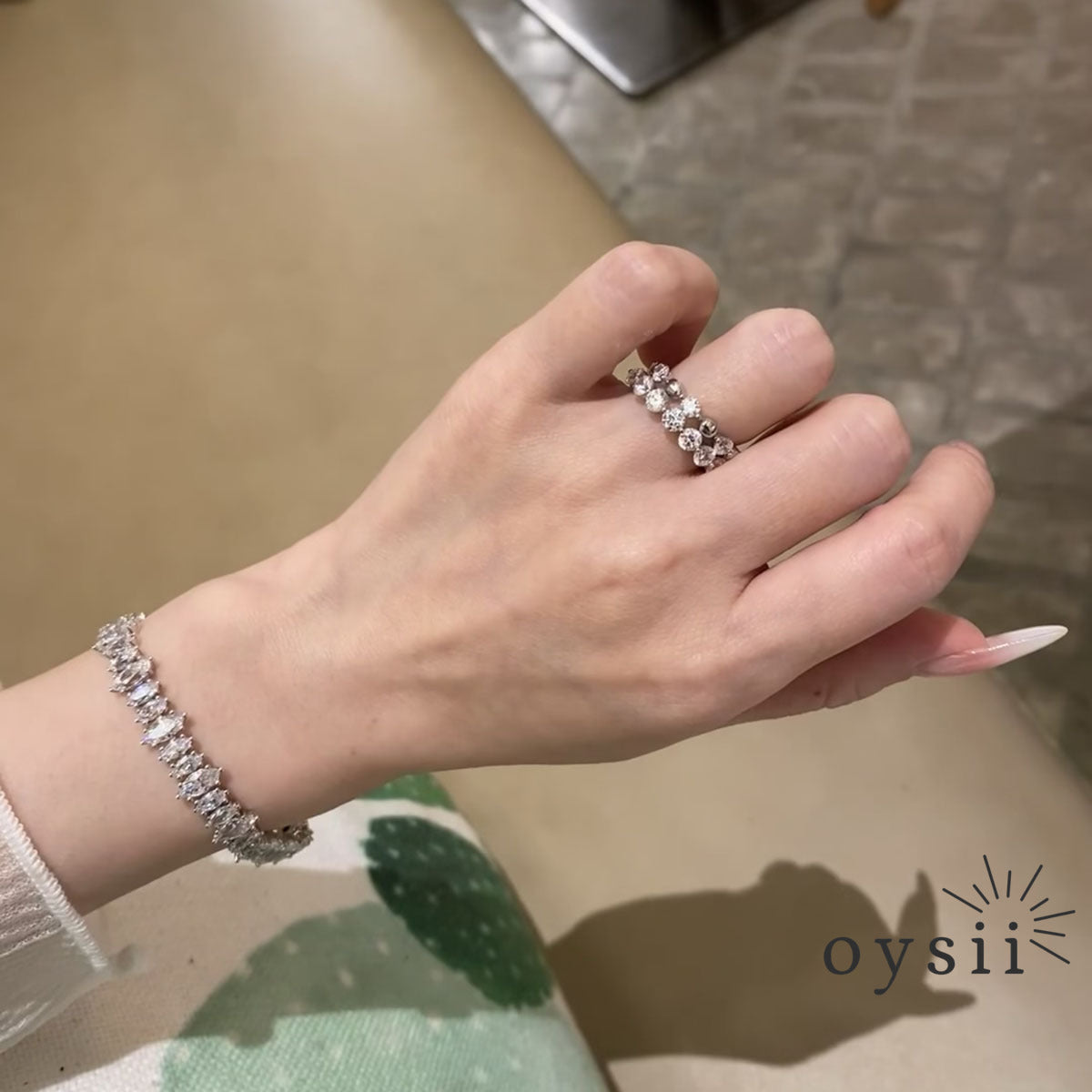 Étoile Pure – French Minimalist Pearl Zircon Ring