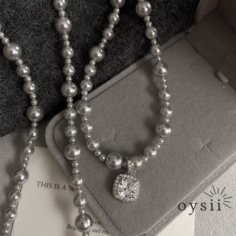 Rose Beam – Manta Pearl & Square Crystal Necklace