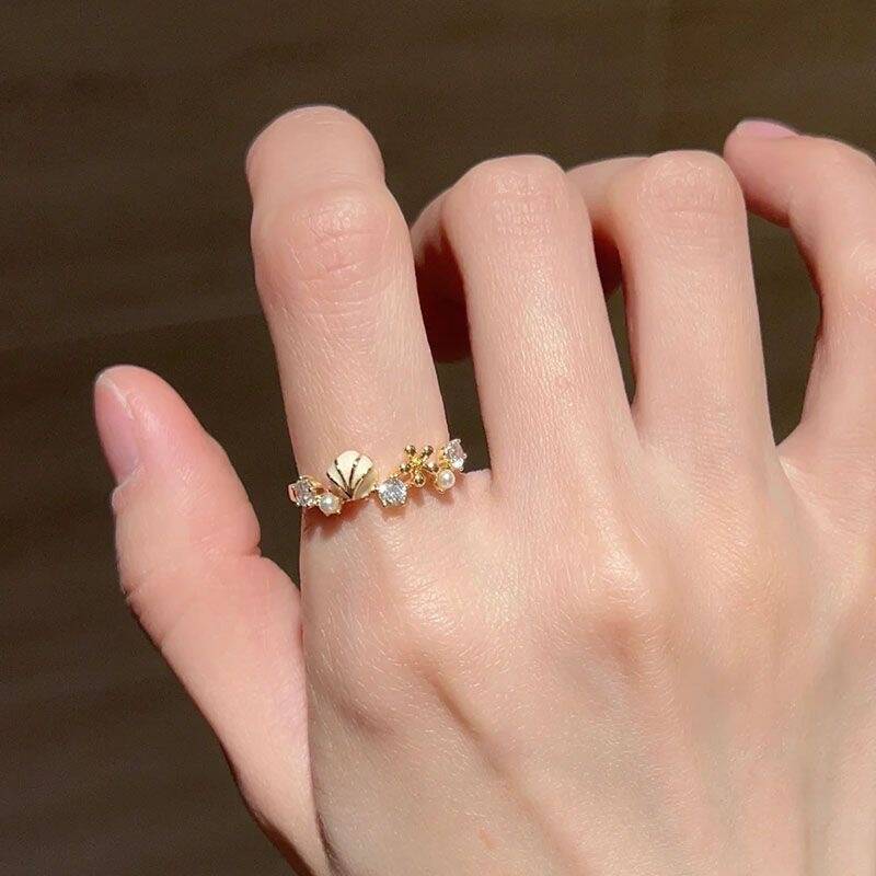 Elegant Refined Ring Set