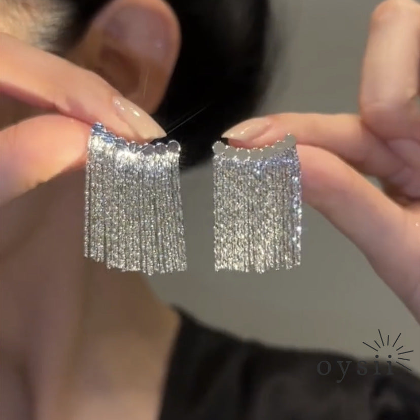 Starlit Grace – Tassel Chain Earrings