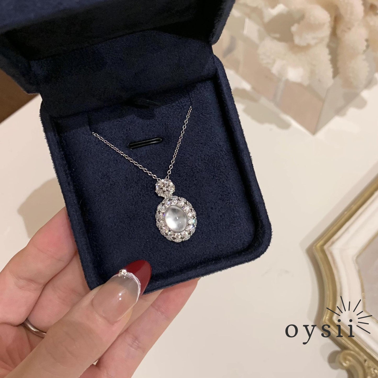 Serene Pebble — Natural Agate Pigeon Egg Pendant Necklace