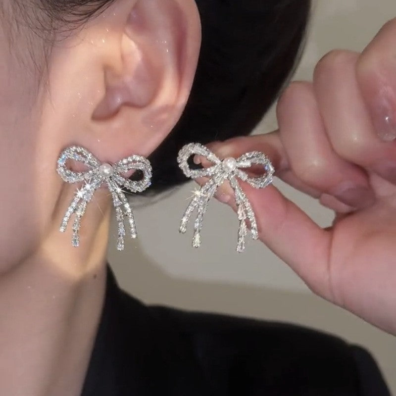 Autumn Whisper – Maple Leaf Zircon Earrings