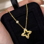 Lucky Petal – Hollow Clover Necklace