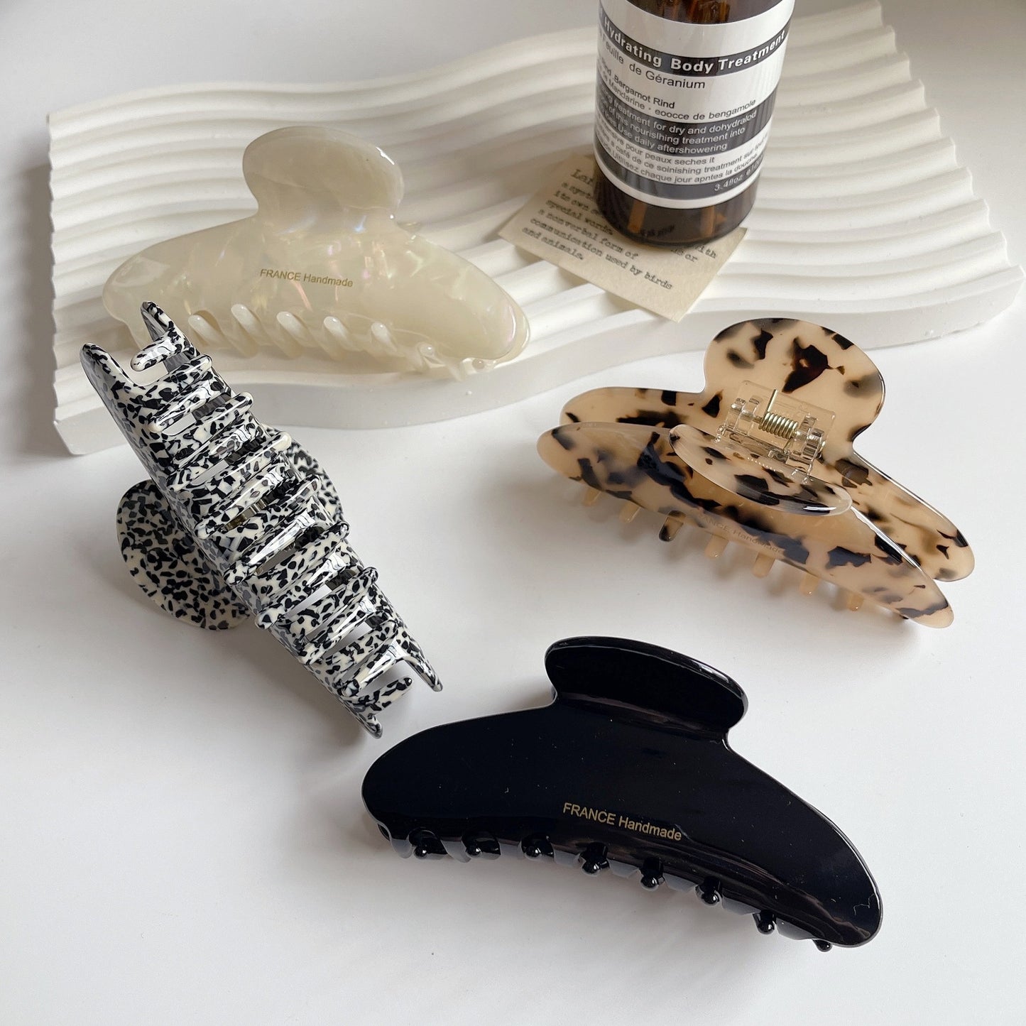 Luxury Oval Hair Claw Clip