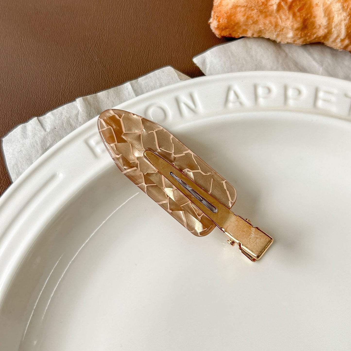 Acetate No-Trace Hair Clip