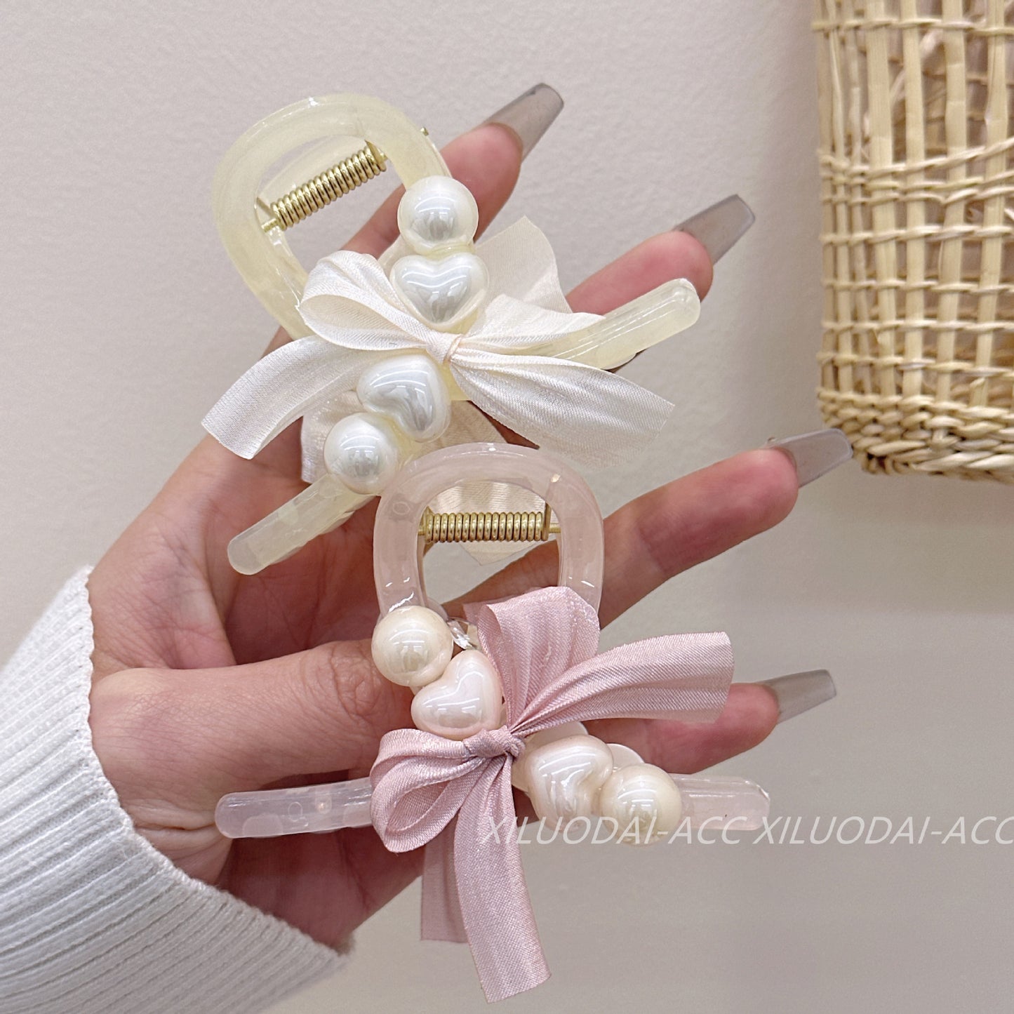 Sweet Pearl Heart Hair Clip