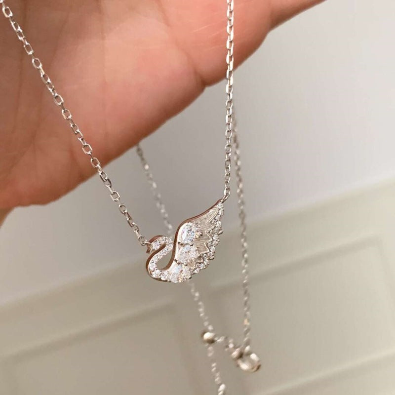 Brushed Swan Jewelry Set