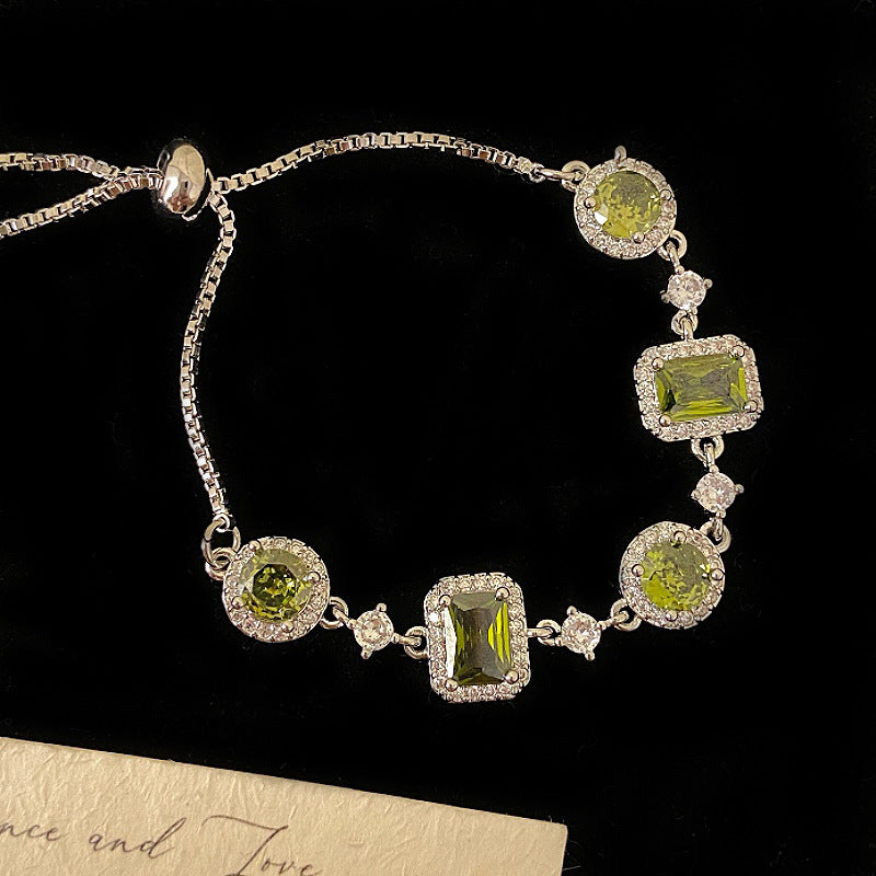 Emerald Gleam – Micro-Pavé Square & Round Zircon Bracelet