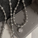 Rose Beam – Manta Pearl & Square Crystal Necklace