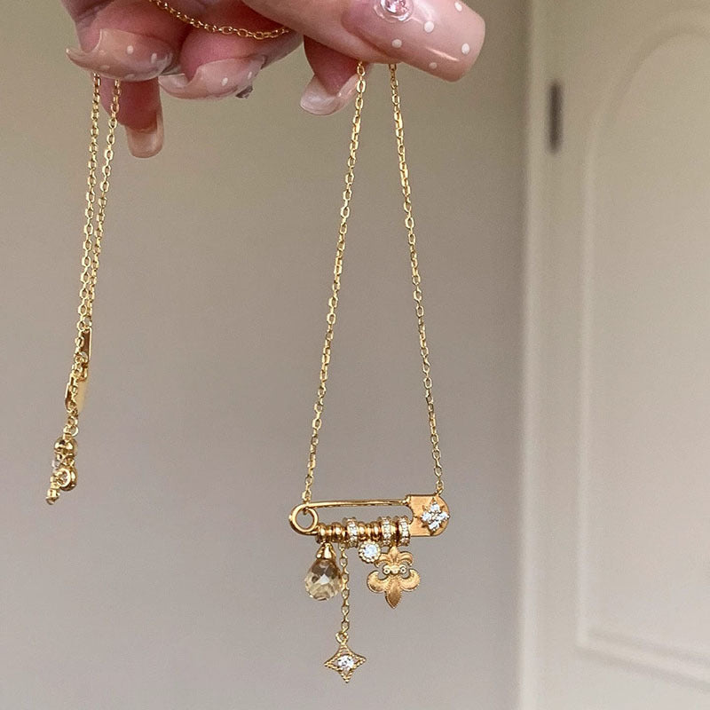 Golden Bloom — Brushed Iris Flower Starry Yellow Pendant Necklace