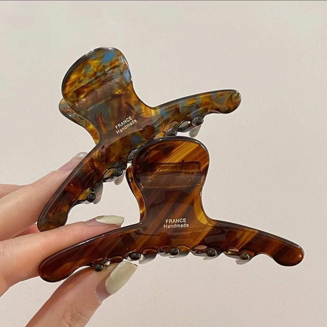 Caramel Acetate Arc Claw Clip