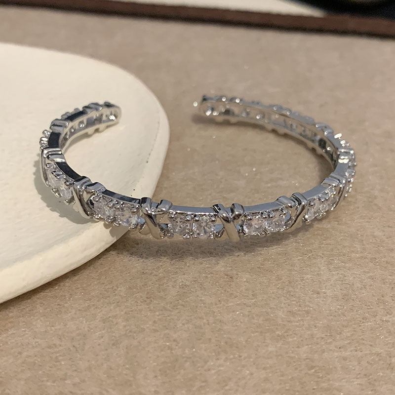 Cold Breath – X Letter Zircon Bracelet
